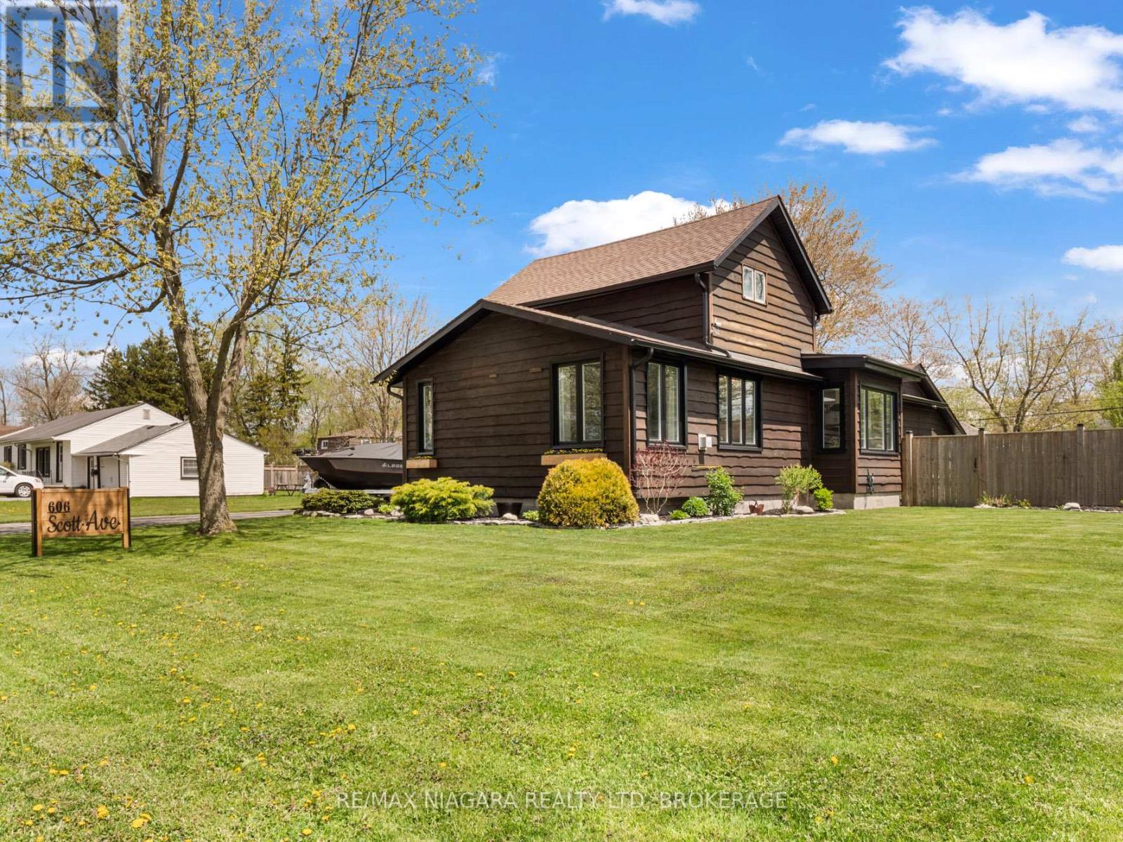 Property at 606 SCOTT AVENUE image 3