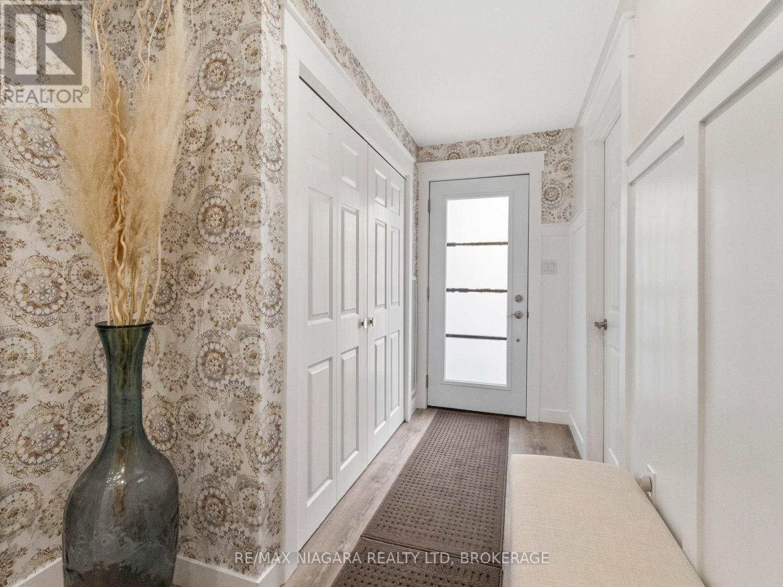 Property at 606 SCOTT AVENUE image 5
