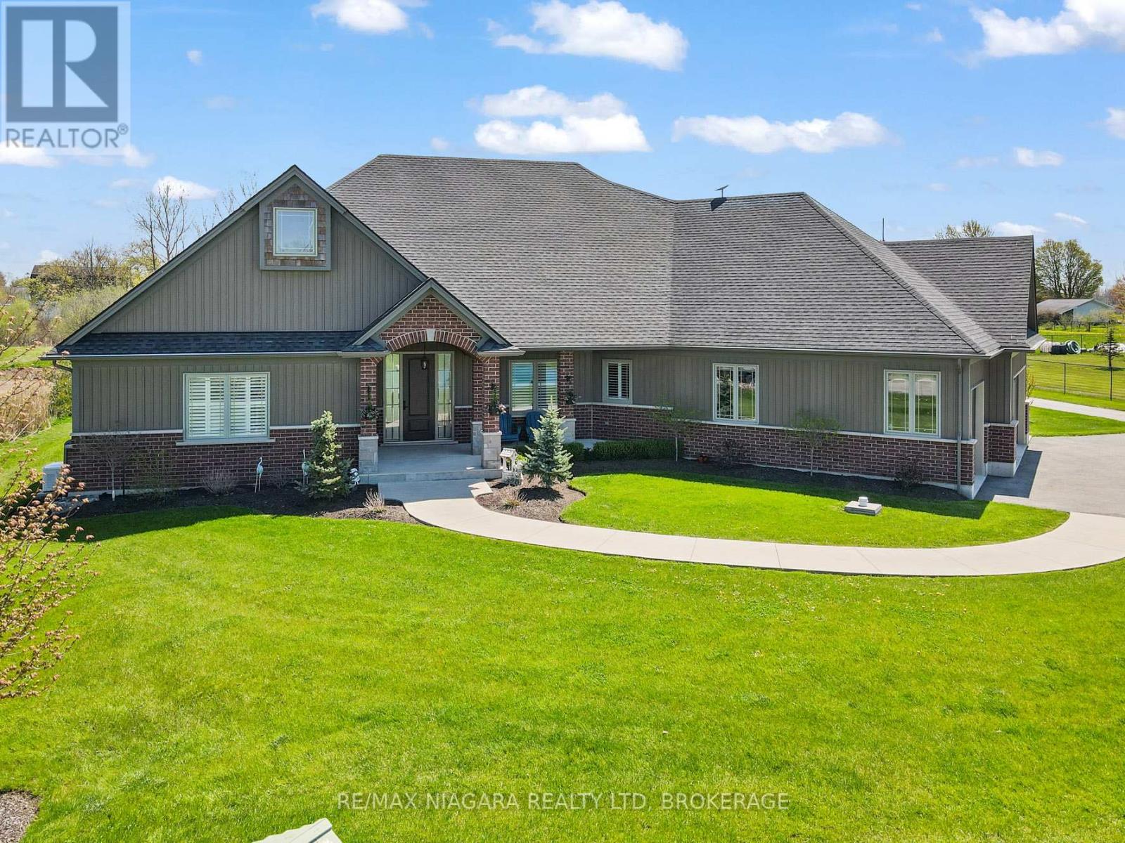 Property at 20227 YOUNGS ROAD S image 1