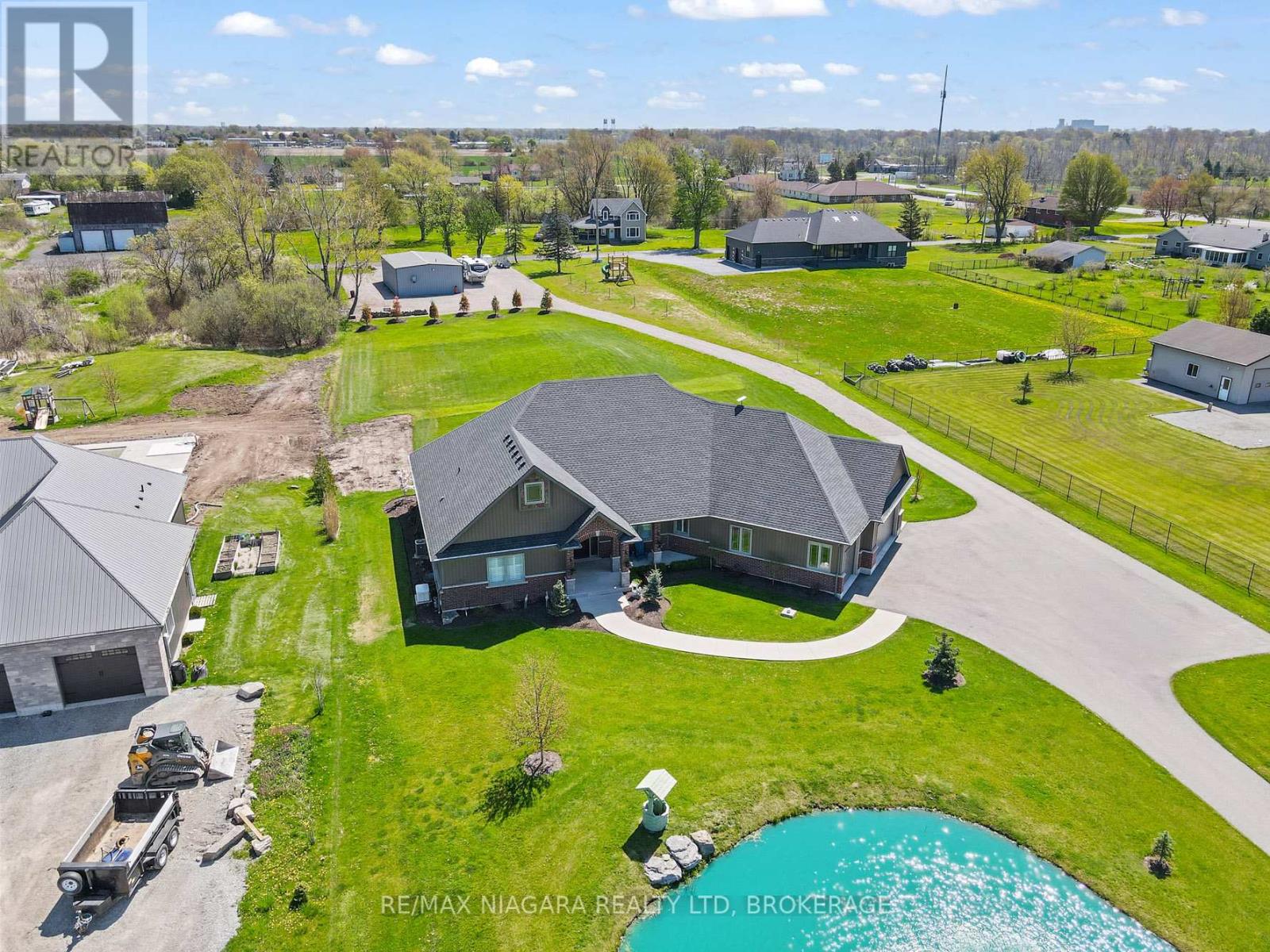 Property at 20227 YOUNGS ROAD S image 2