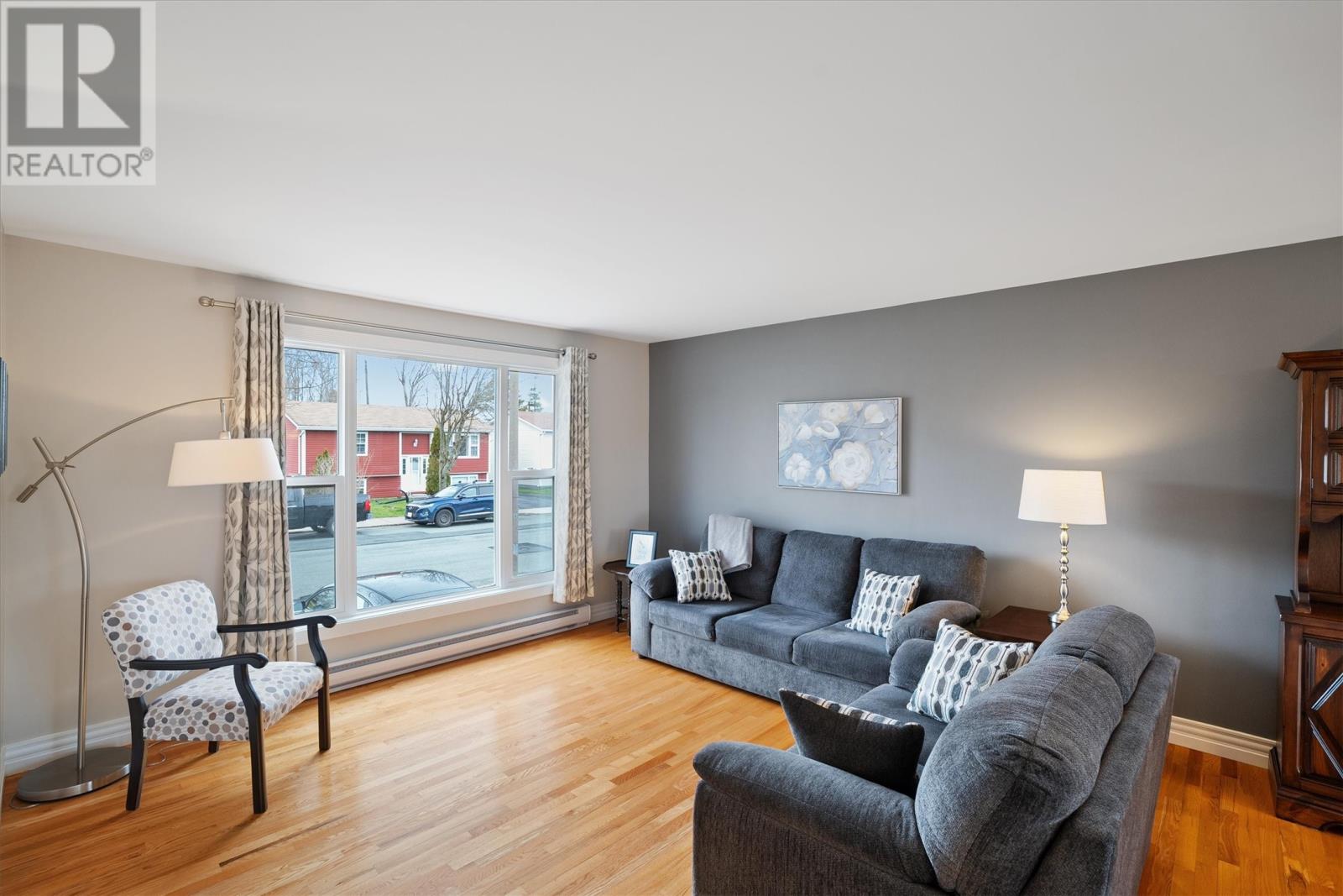 Property at 54 Hawker Crescent image 3