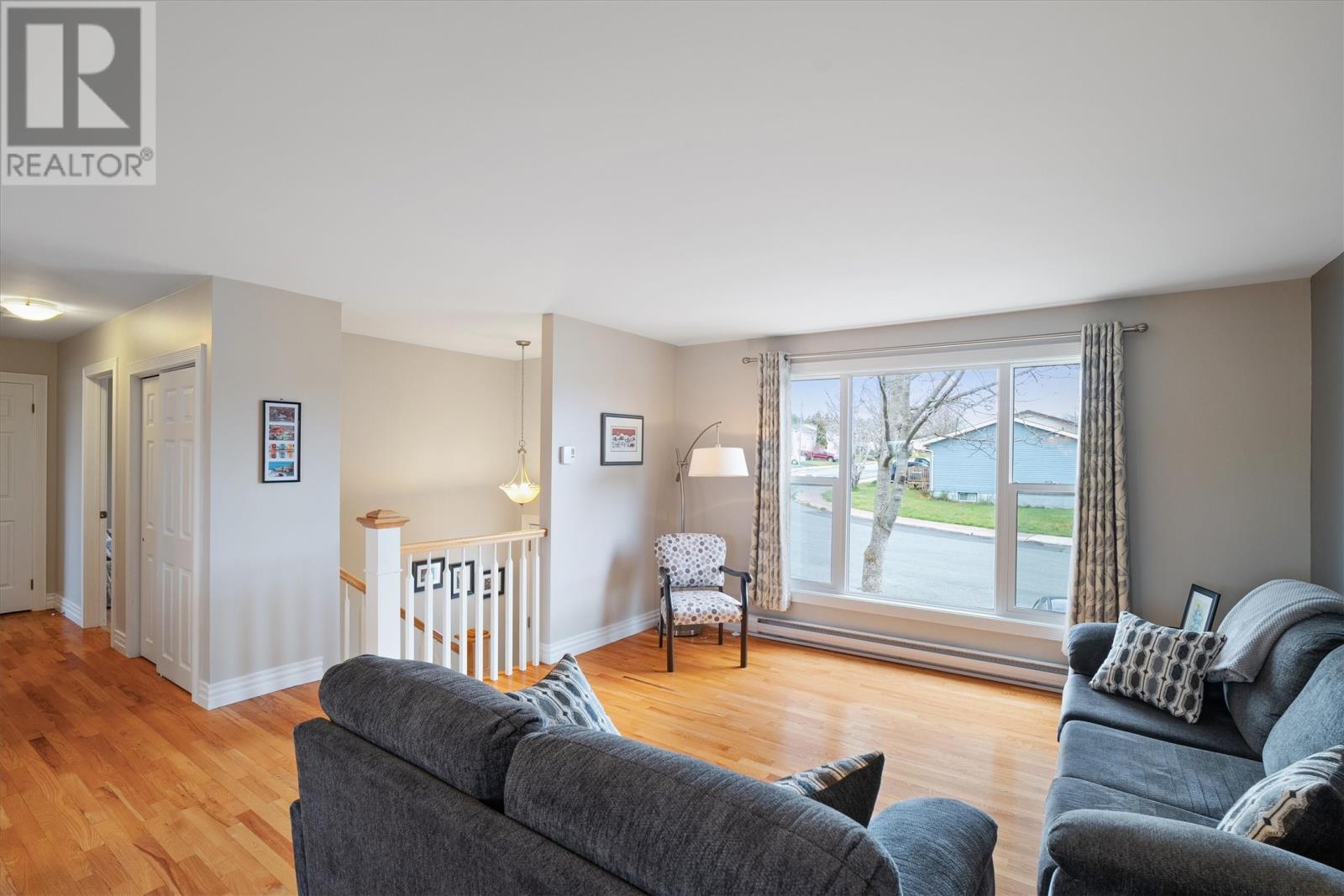 Property at 54 Hawker Crescent image 4