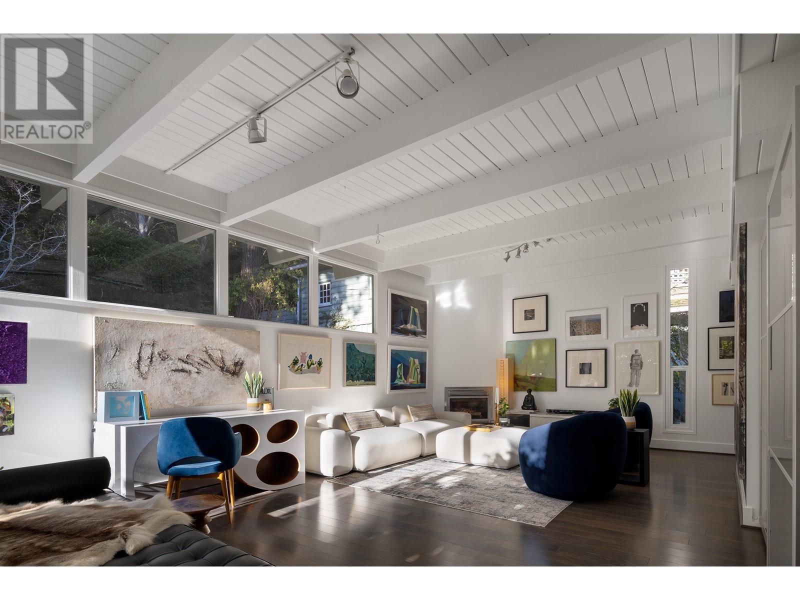 Property at 6550 WELLINGTON AVENUE image 4