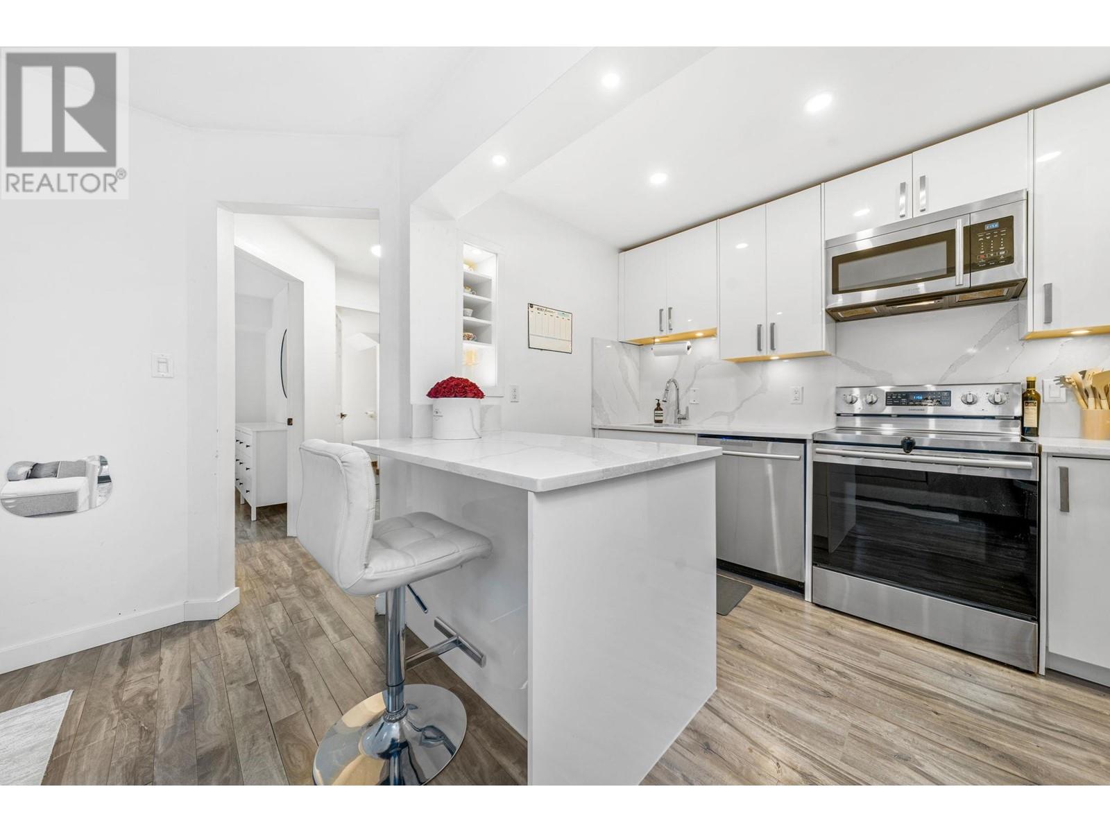 4869 CAPILANO ROAD, North Vancouver real estate listing R2995724 for sale