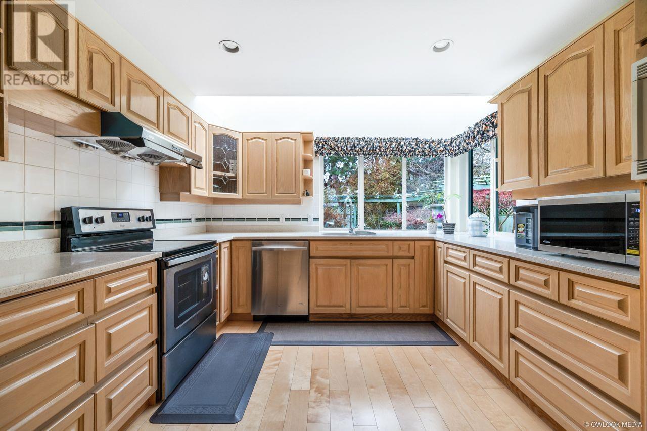 5526 Cornwall Drive, Richmond, British Columbia  V7C 5M8 - Photo 8 - R2998904