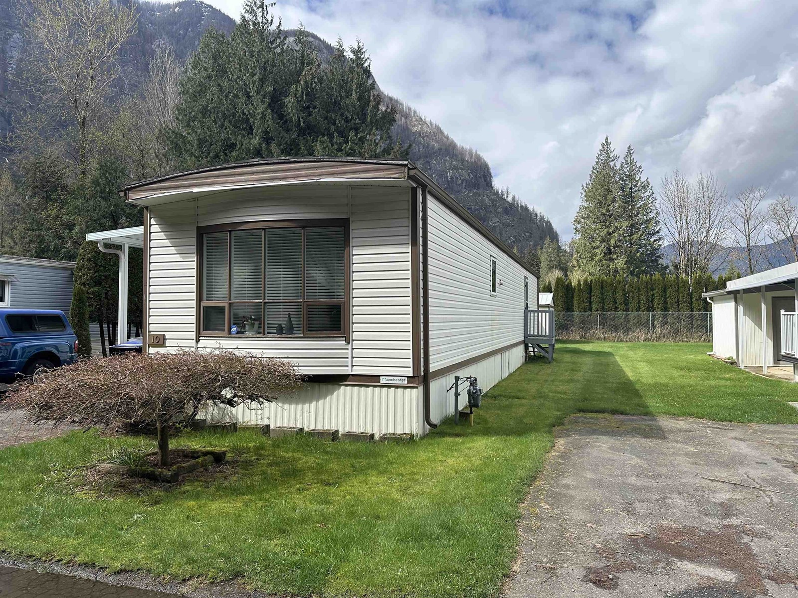 10 62010 FLOOD HOPE ROAD|Hope, Hope, British Columbia