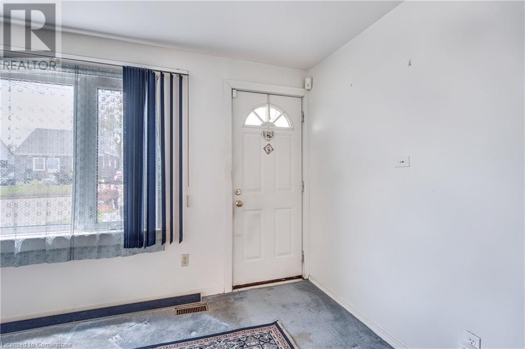 Property at 51 DOUGLAS Street image 5