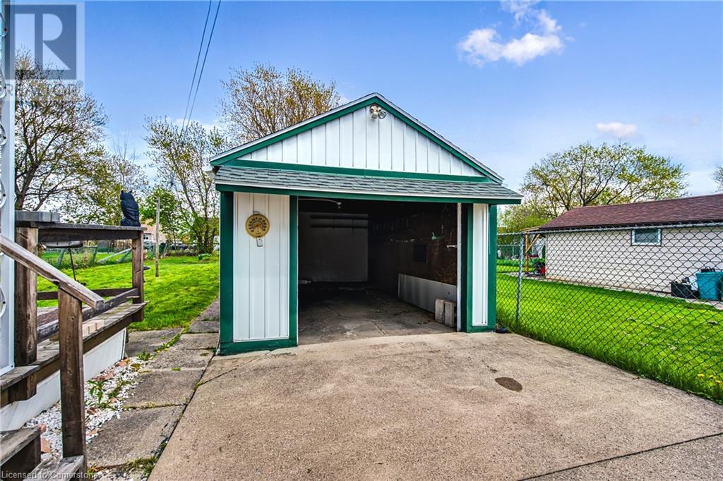 51 Douglas Street, Fort Erie, Ontario  L2A 3W6 - Photo 25 - 40727422