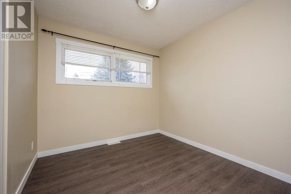 6031 Lacombe Way Sw, Calgary, Alberta  T3E 5T4 - Photo 23 - A2202743