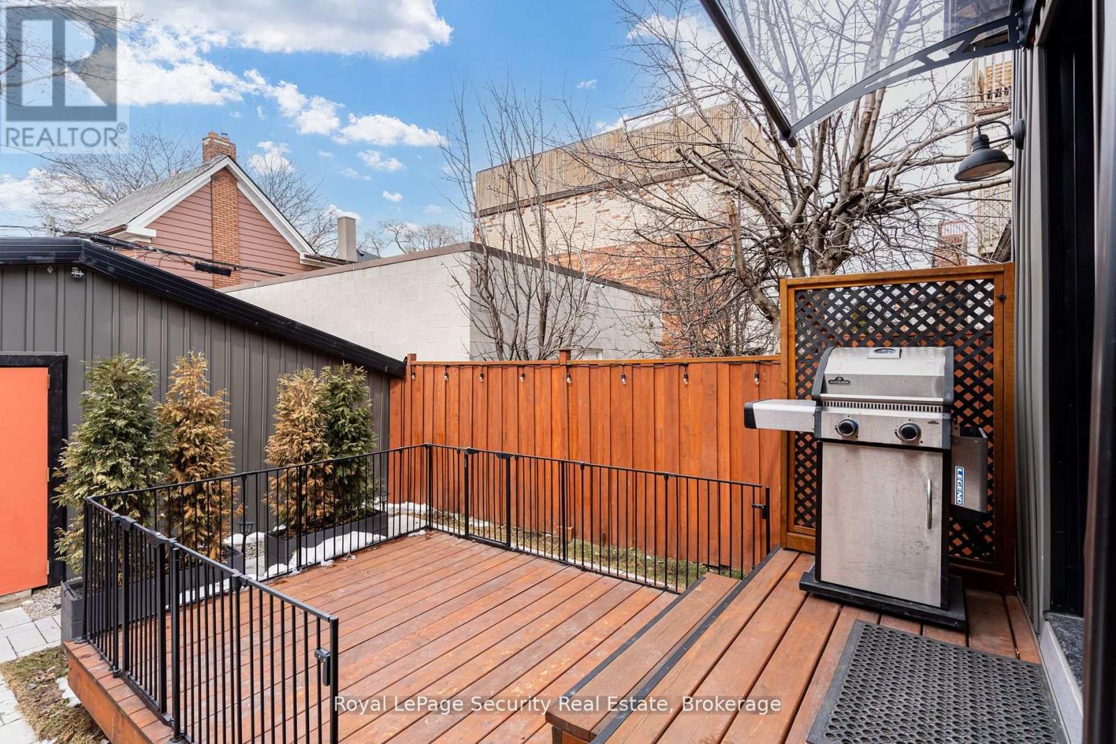 204 Montrose Avenue W, Toronto, Ontario  M6G 3G7 - Photo 44 - C12141758