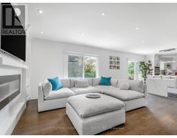 19 NEVADA AVENUE, Toronto, Ontario