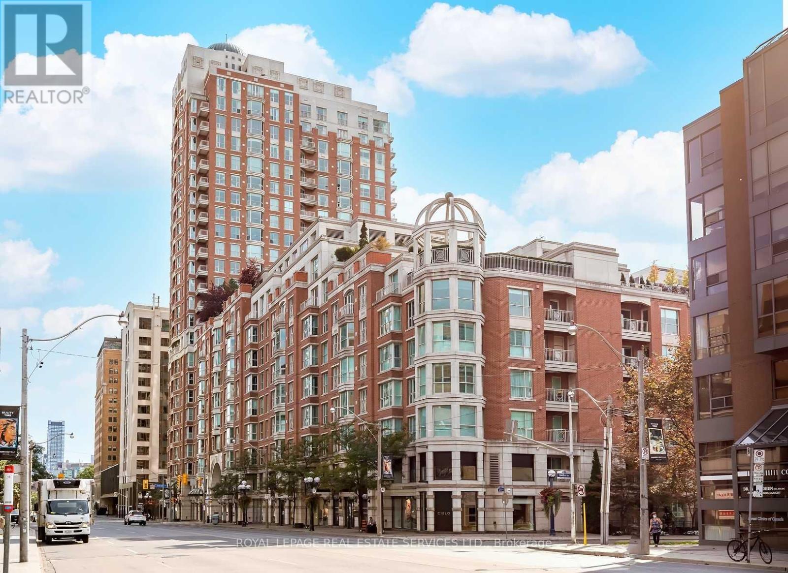 805 - 38 AVENUE ROAD, Toronto, Ontario