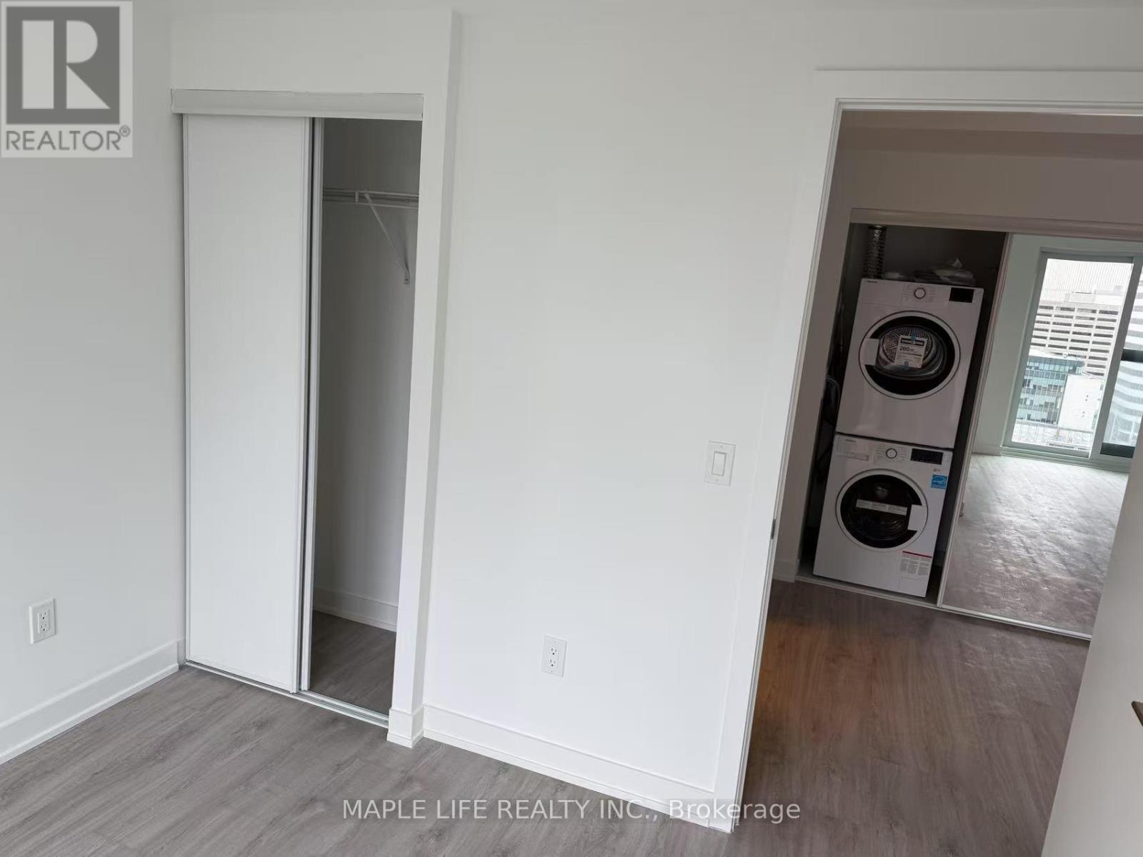 1916 - 252 Church Street, Toronto, Ontario  M5B 0E6 - Photo 11 - C12141841