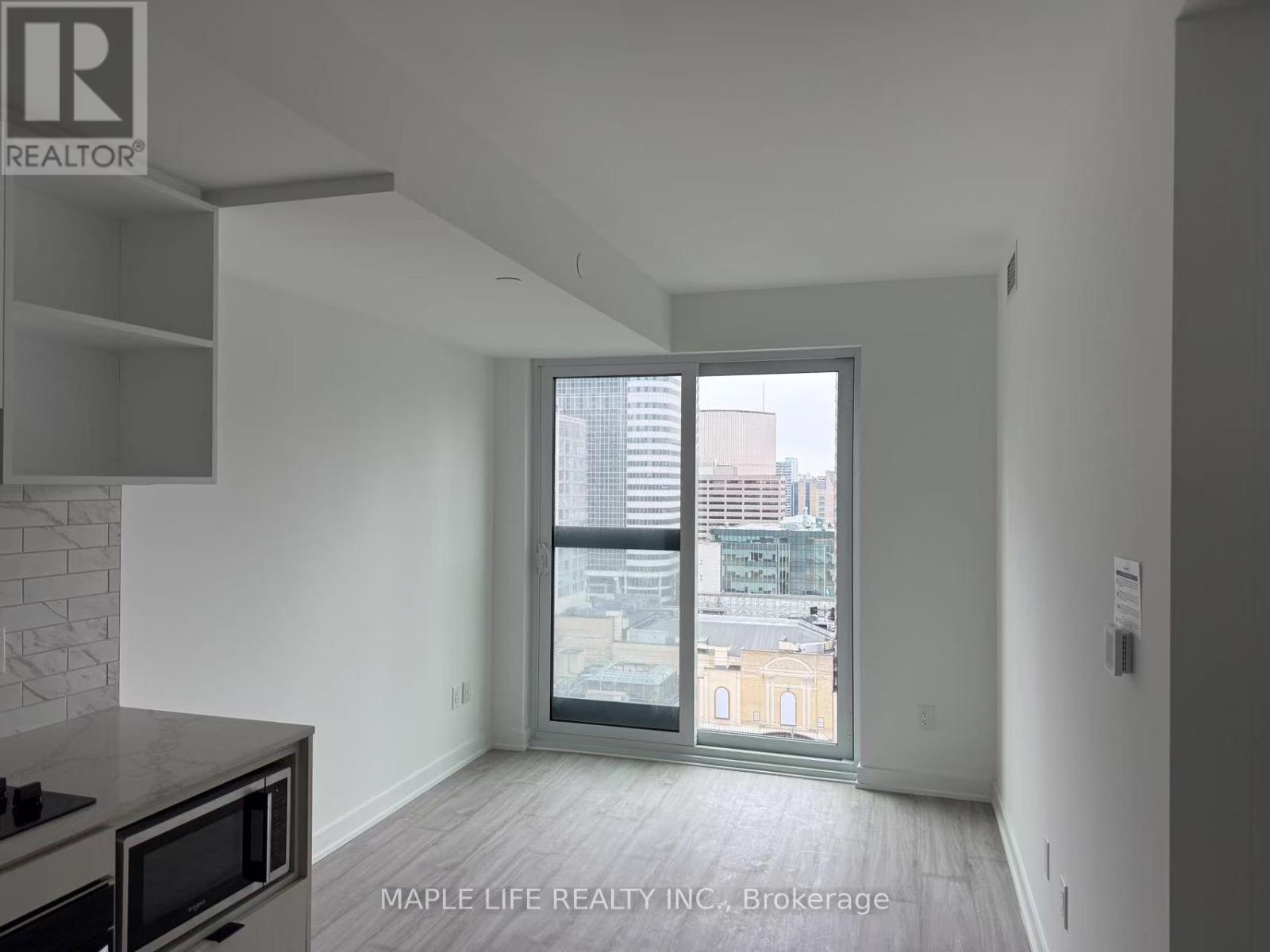 1916 - 252 Church Street, Toronto, Ontario  M5B 0E6 - Photo 6 - C12141841