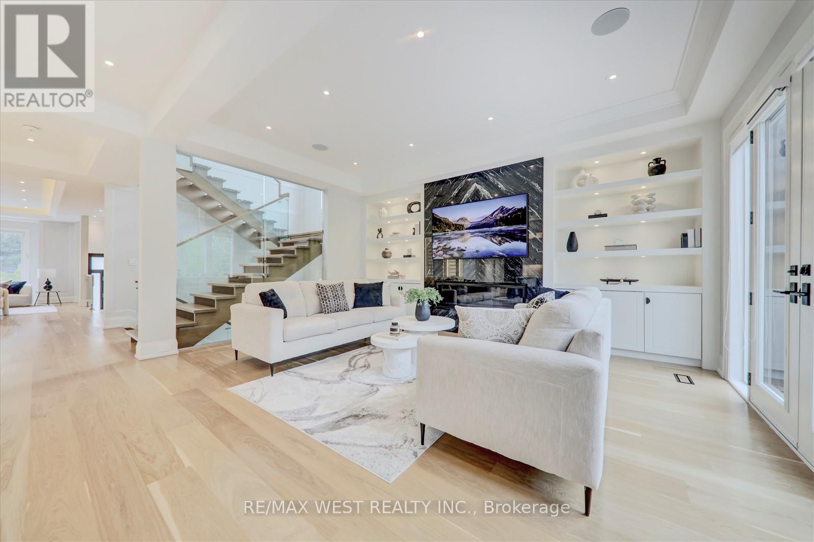 232 Ellerslie Avenue, Toronto, Ontario  M2N 1Y4 - Photo 15 - C12141892