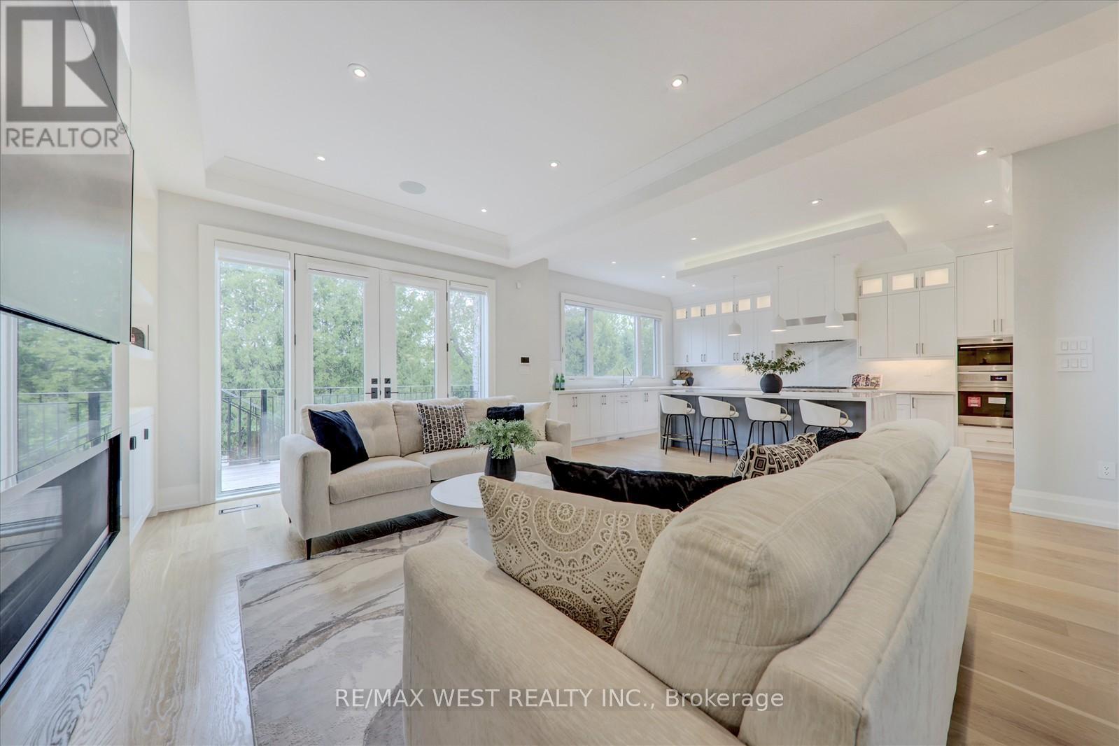 232 Ellerslie Avenue, Toronto, Ontario  M2N 1Y4 - Photo 16 - C12141892