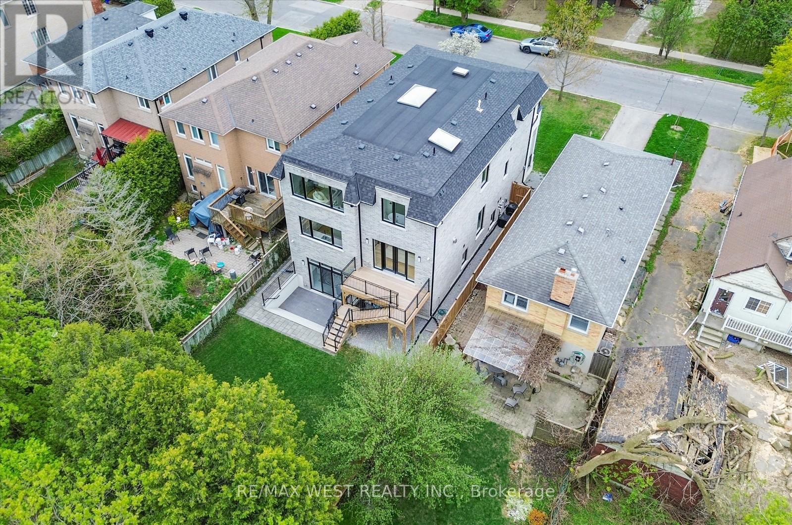 232 Ellerslie Avenue, Toronto, Ontario  M2N 1Y4 - Photo 47 - C12141892