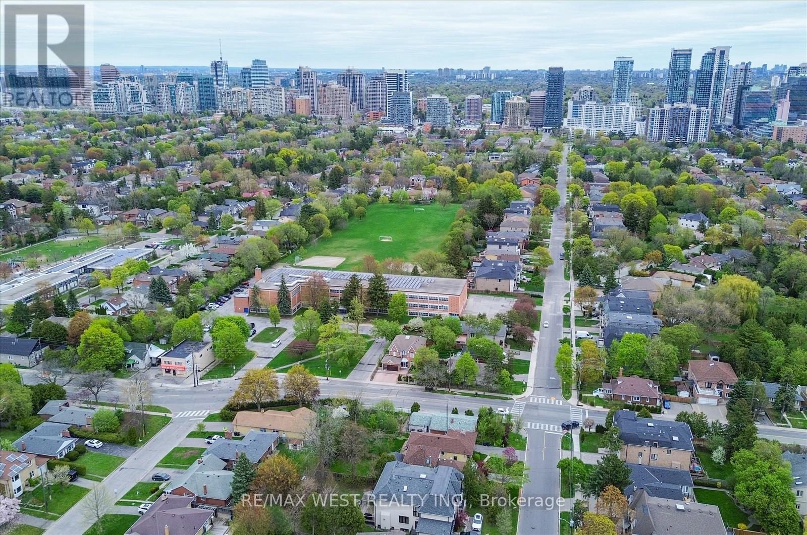 232 Ellerslie Avenue, Toronto, Ontario  M2N 1Y4 - Photo 50 - C12141892