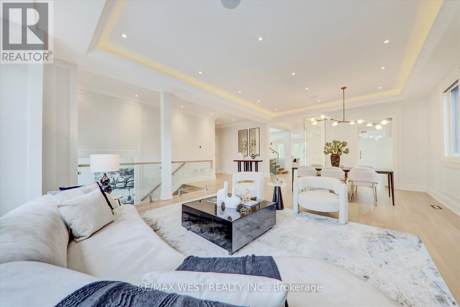 232 Ellerslie Avenue, Toronto, Ontario  M2N 1Y4 - Photo 8 - C12141892