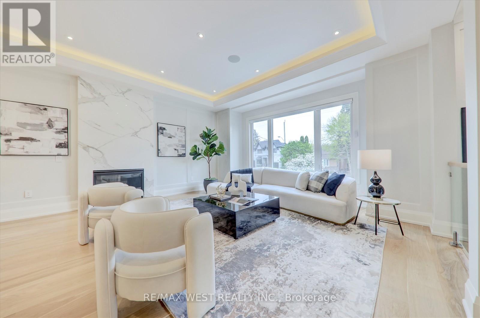 232 Ellerslie Avenue, Toronto, Ontario  M2N 1Y4 - Photo 9 - C12141892