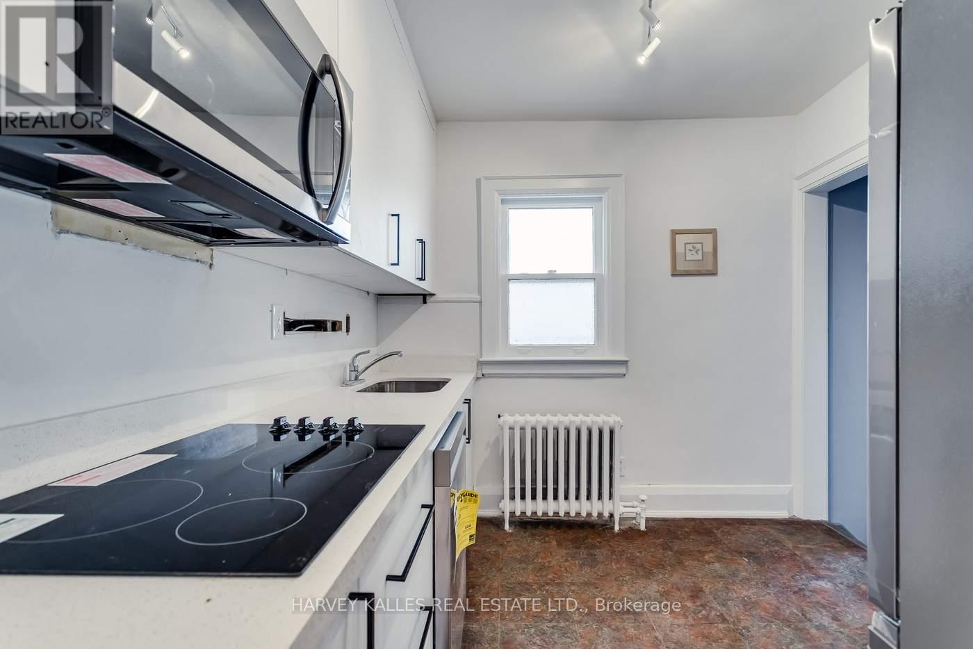 55 Banff Road, Toronto, Ontario  M4S 2V6 - Photo 11 - C12141893