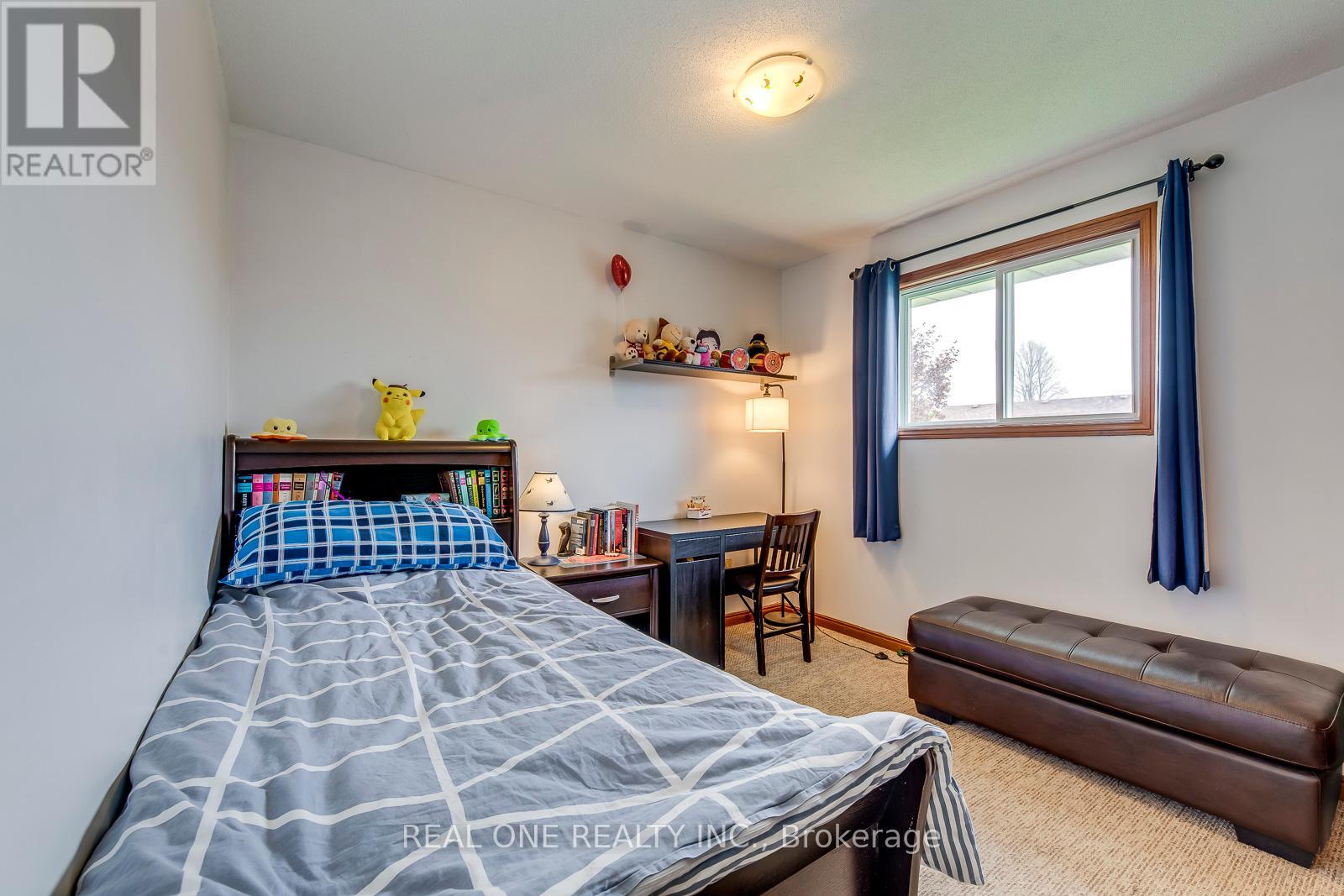 47 Trillium Way, Brantford, Ontario  N3R 7T8 - Photo 17 - X12139208
