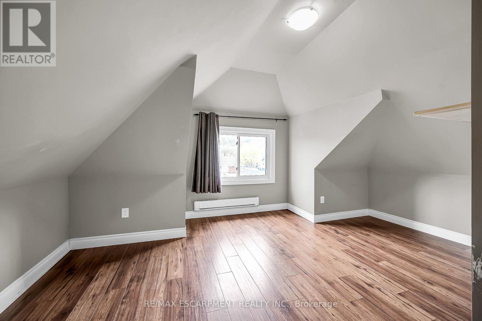 1597 King Street E, Hamilton, Ontario  L8K 1T5 - Photo 34 - X12138884