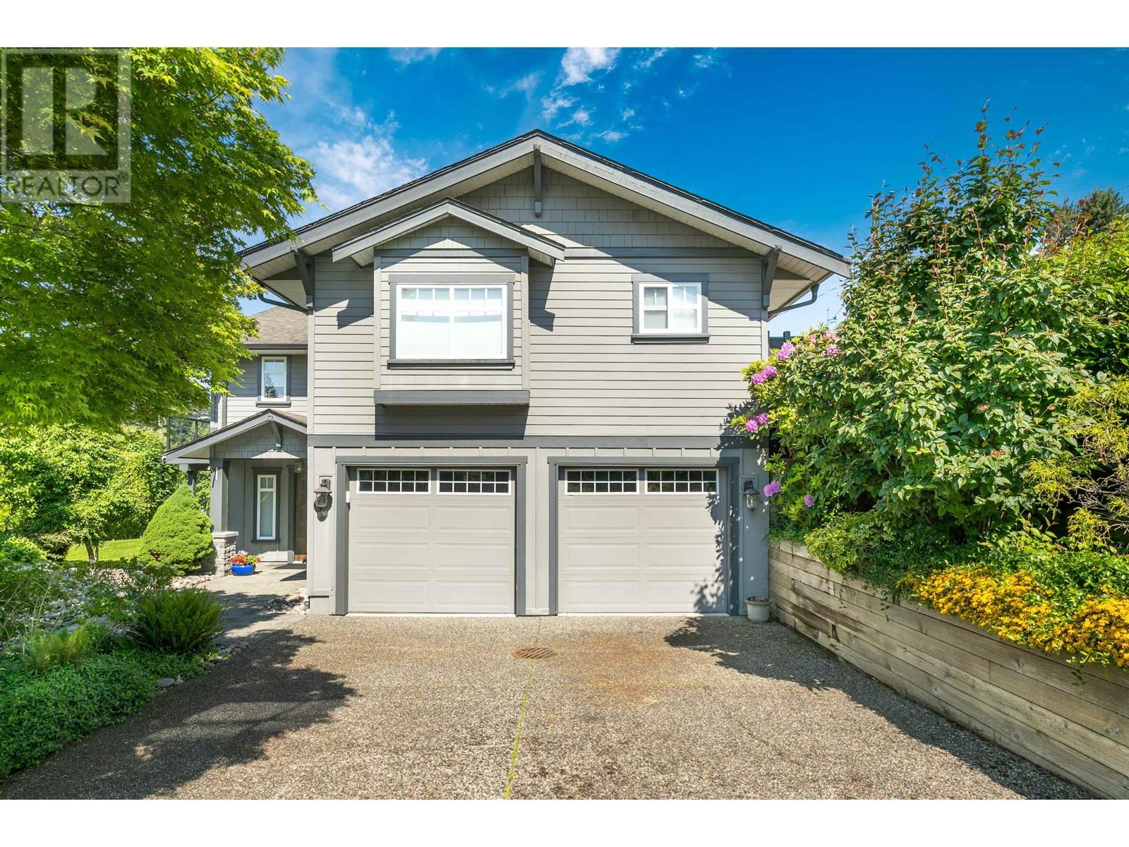 954 Tudor Avenue, North Vancouver, British Columbia  V7R 1X7 - Photo 1 - R3000171