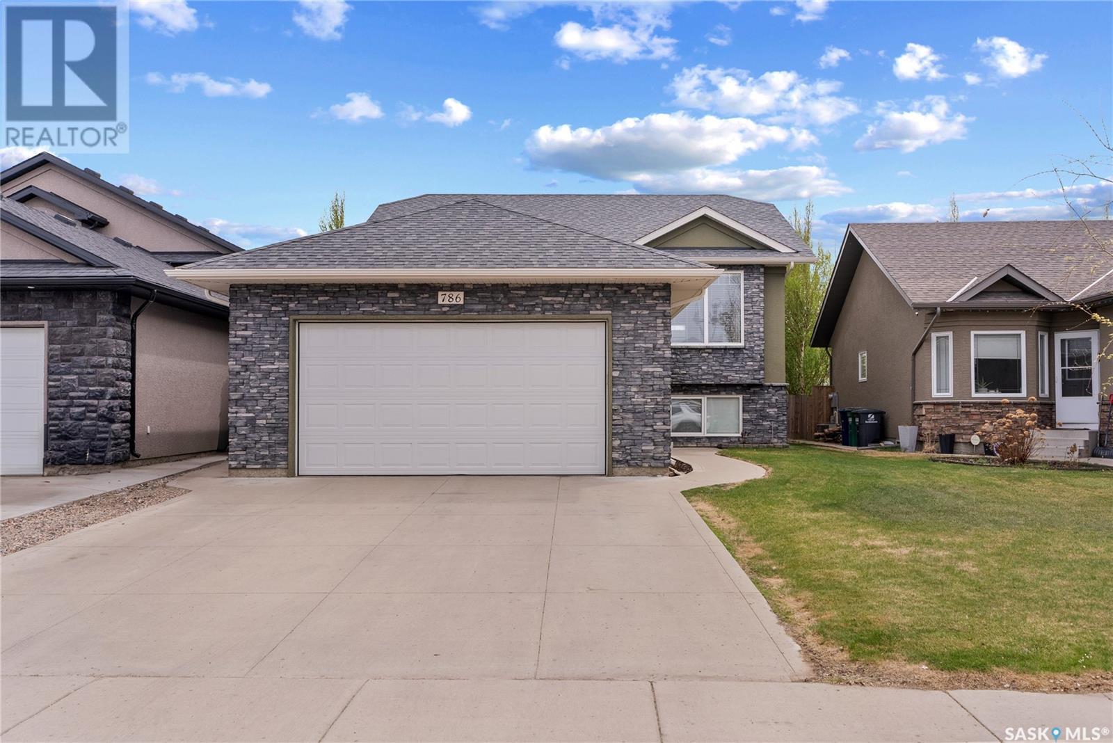 Property at 786 Sutter CRESCENT image 1