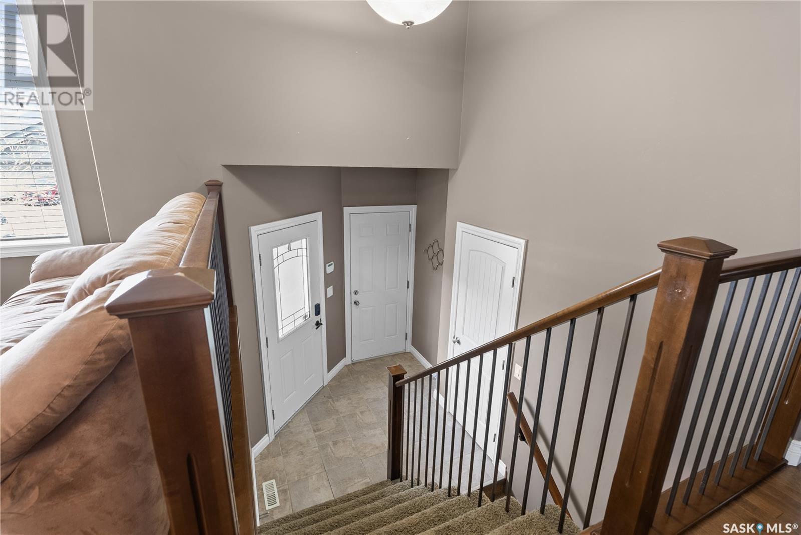 Property at 786 Sutter CRESCENT image 2