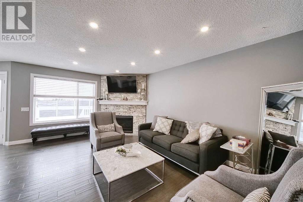 Property at 282 Douglas Glen Court SE image 4