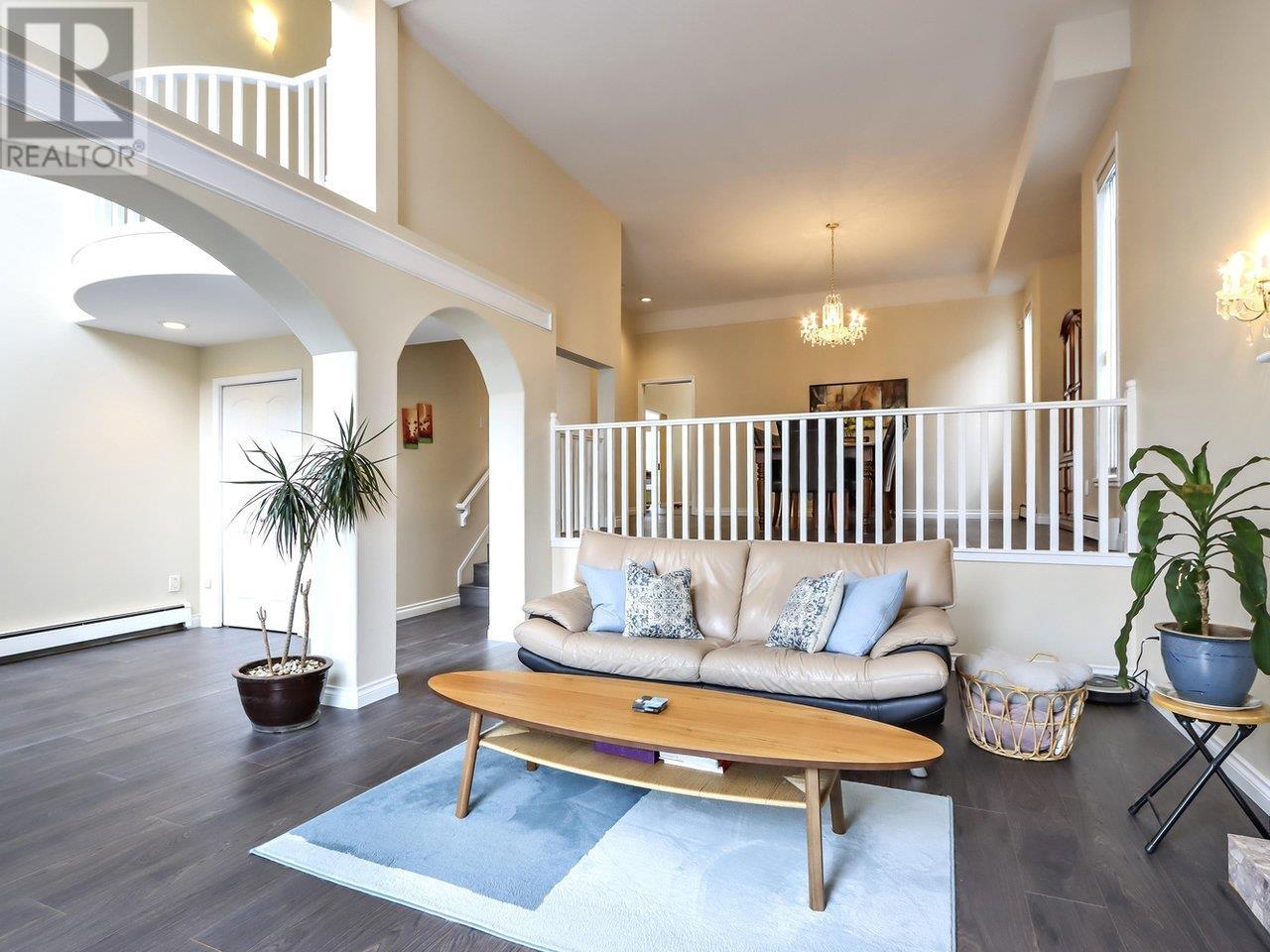Property at 305 SORRENTO PLACE image 4