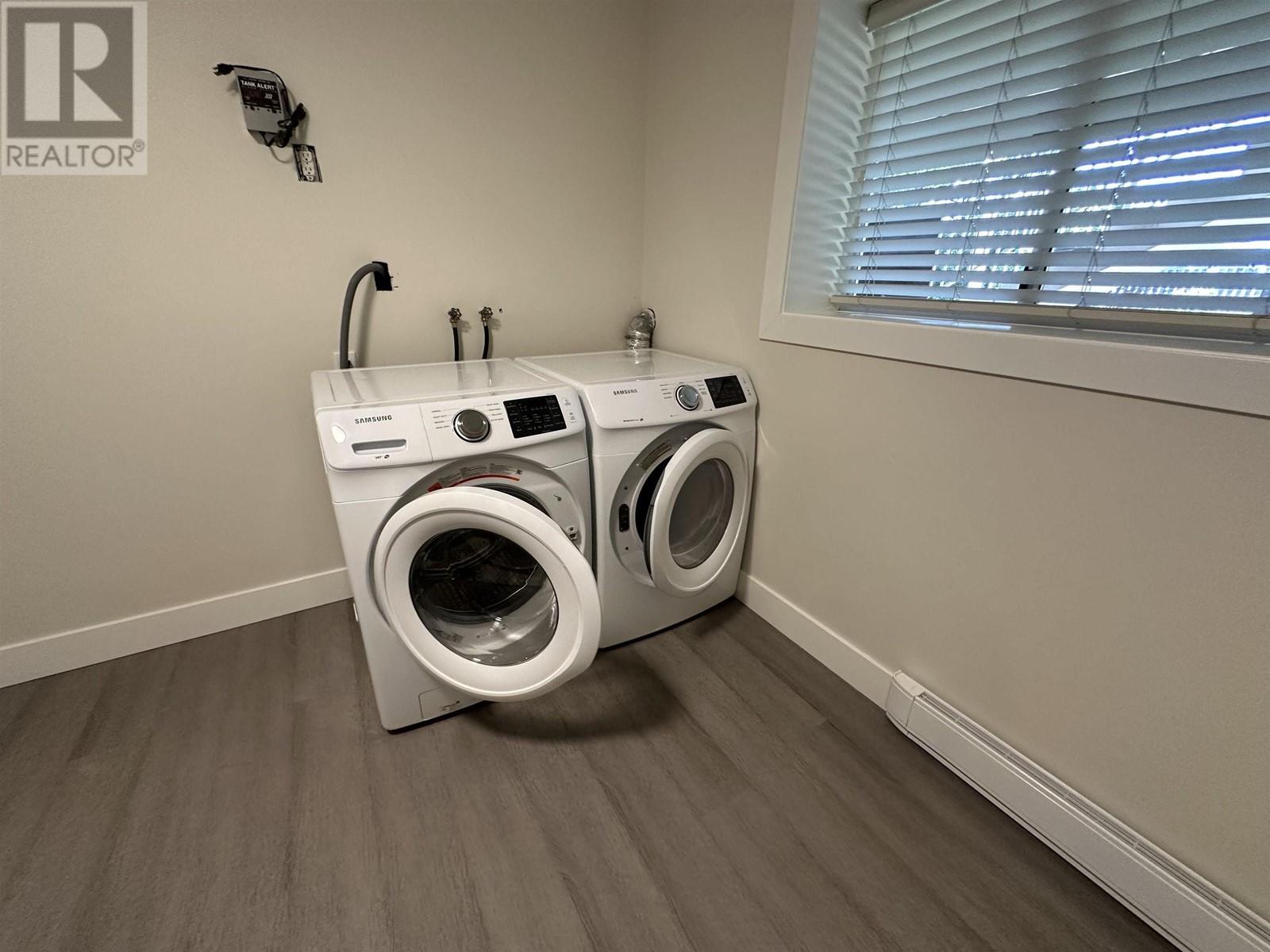 4987 Laurel Avenue, Sechelt, British Columbia  V0N 3A2 - Photo 8 - R3001266