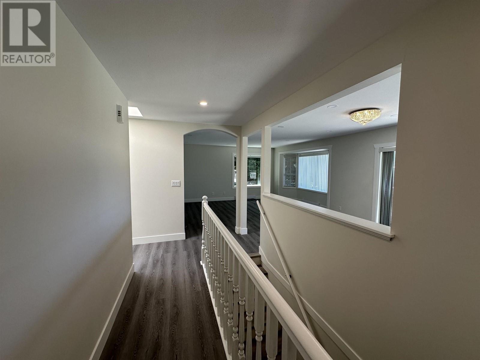 4987 Laurel Avenue, Sechelt, British Columbia  V0N 3A2 - Photo 4 - R3001266