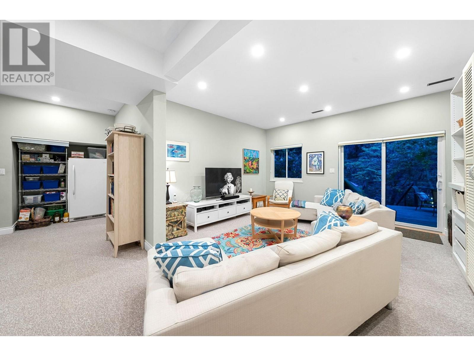 2380 Mackay Avenue, North Vancouver, British Columbia  V7P 2M9 - Photo 33 - R3001254