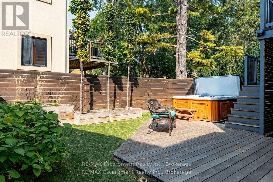 2331 Ontario Street, Oakville, Ontario  L6L 1A5 - Photo 32 - W12141995