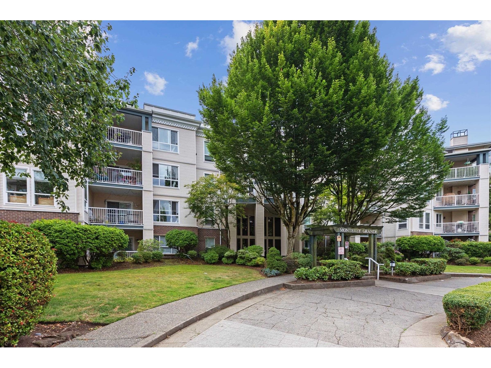 306 20200 54A AVENUE, Langley, British Columbia