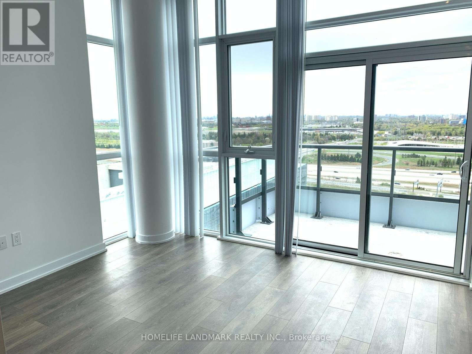 2109 - 38 Honeycrisp Crescent, Vaughan (Vaughan Corporate Centre), Ontario  L4K 0M8 - Photo 3 - N12141871