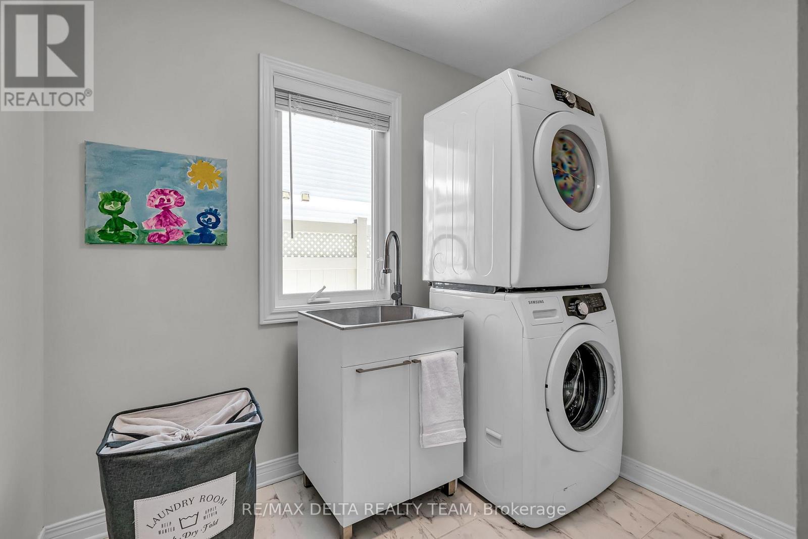 620 Glenside Terrace, Ottawa, Ontario  K4A 2B7 - Photo 17 - X12076217