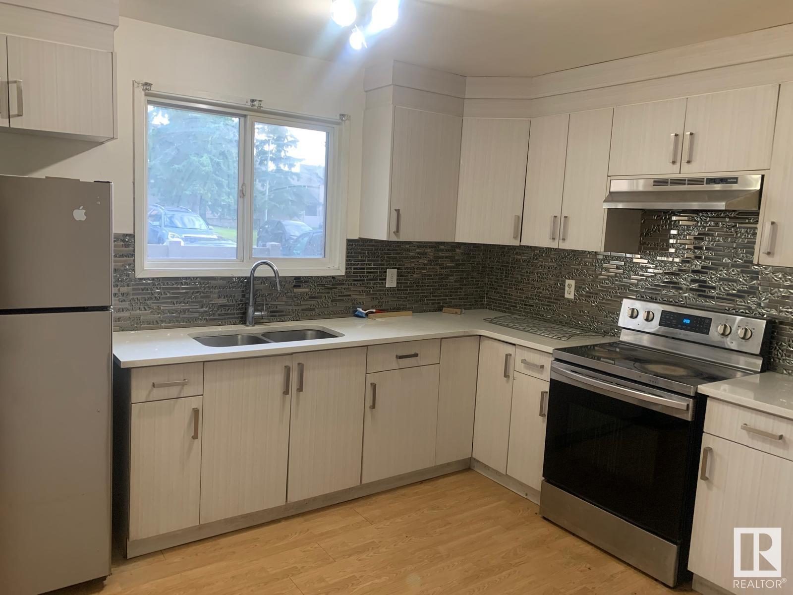 Property at 1750 LAKEWOOD S NW image 1