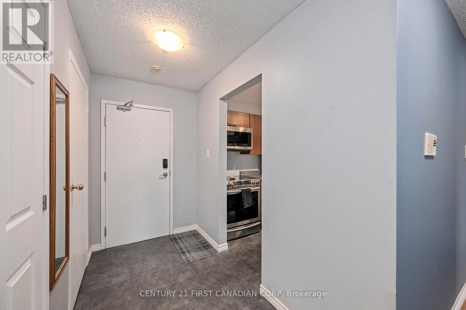 203 - 739 Deveron Crescent, London South, Ontario  N5Z 4Y1 - Photo 4 - X12141934