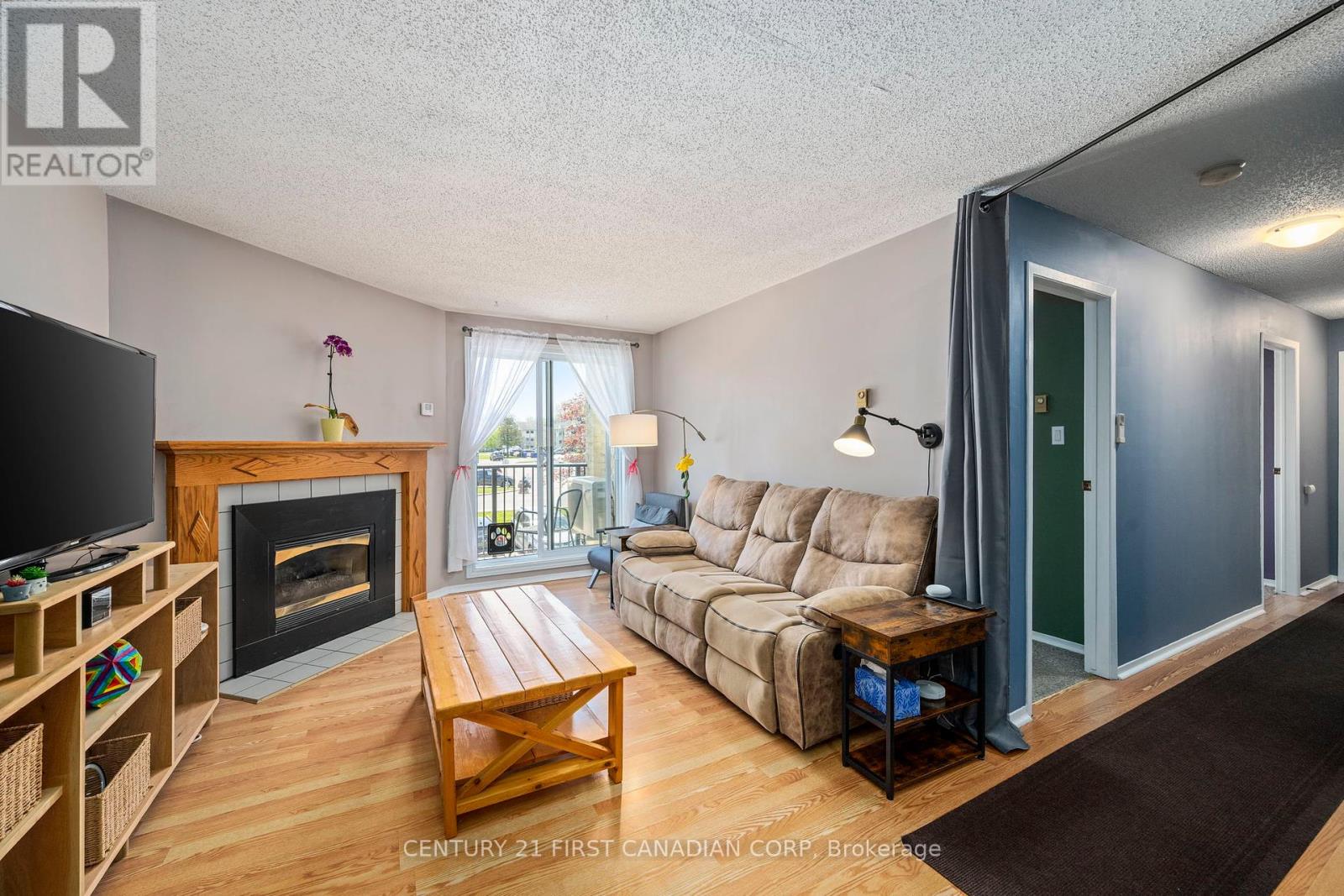 203 - 739 Deveron Crescent, London South (South T), Ontario  N5Z 4Y1 - Photo 8 - X12141934