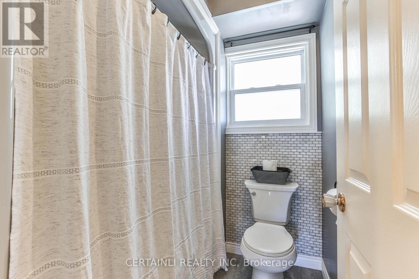 50000 Dingle Street, Malahide, Ontario  N5H 2R1 - Photo 23 - X12141990