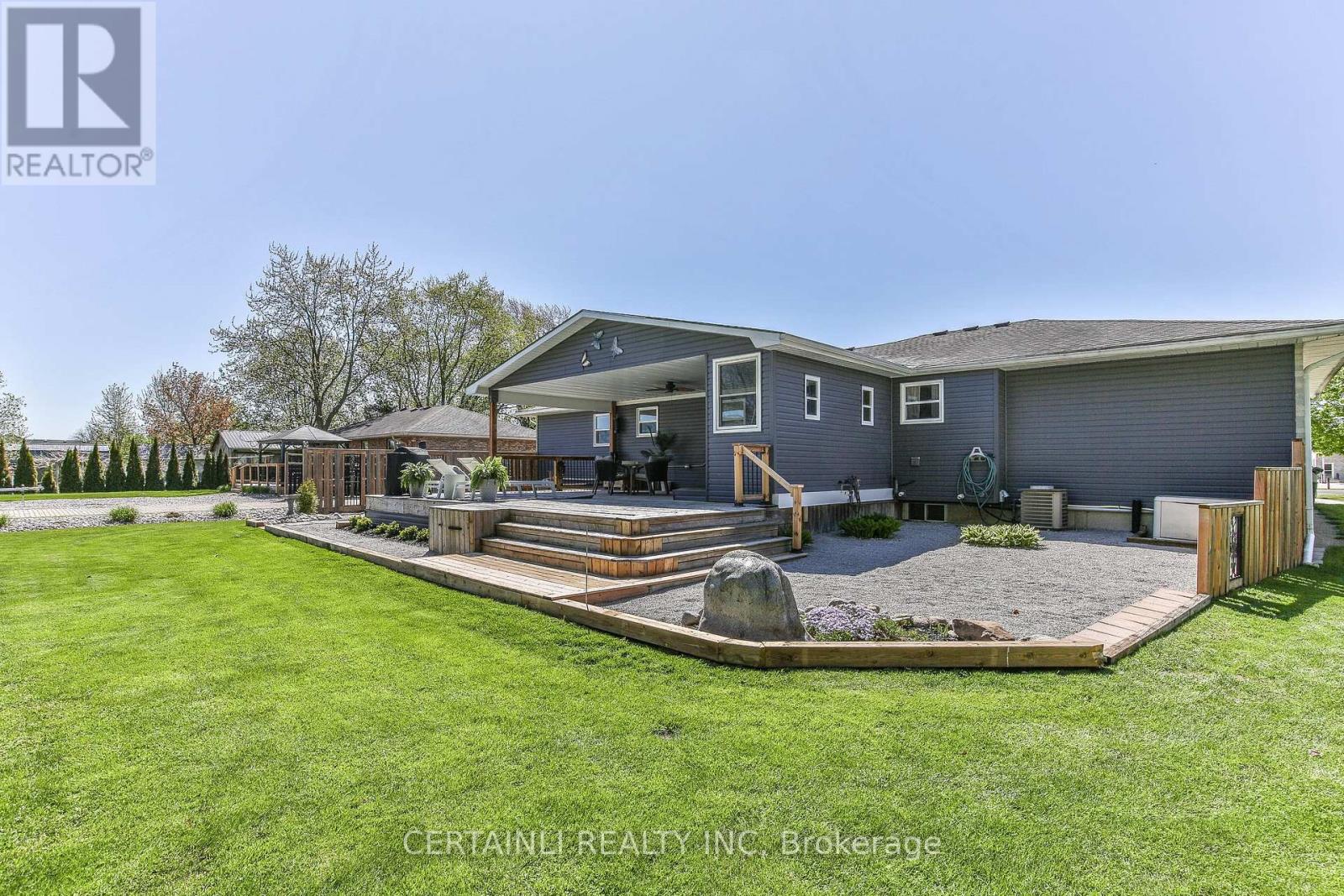 50000 Dingle Street, Malahide, Ontario  N5H 2R1 - Photo 36 - X12141990