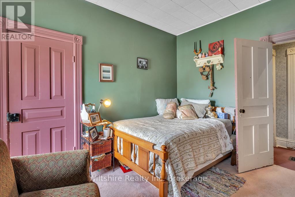 18 King Street, Tillsonburg, Ontario  N4G 3E2 - Photo 12 - X12141964