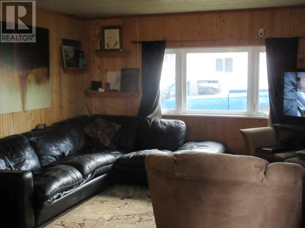 12-5031, 60 Street, Rocky Mountain House, Alberta  T4T 1L4 - Photo 5 - A2217130