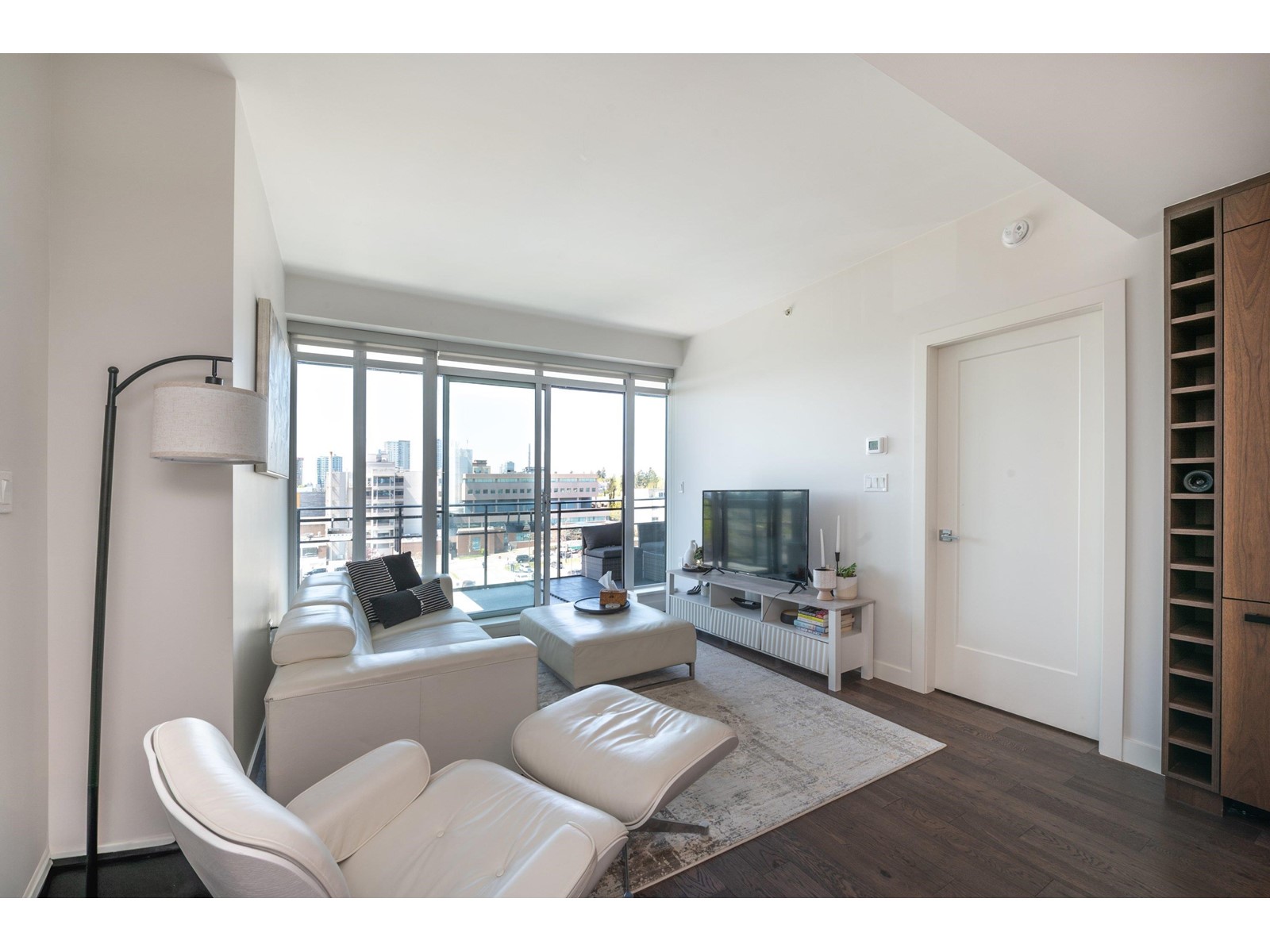 707 1526 Finlay Street, White Rock, British Columbia  V4B 4L9 - Photo 7 - R2993627
