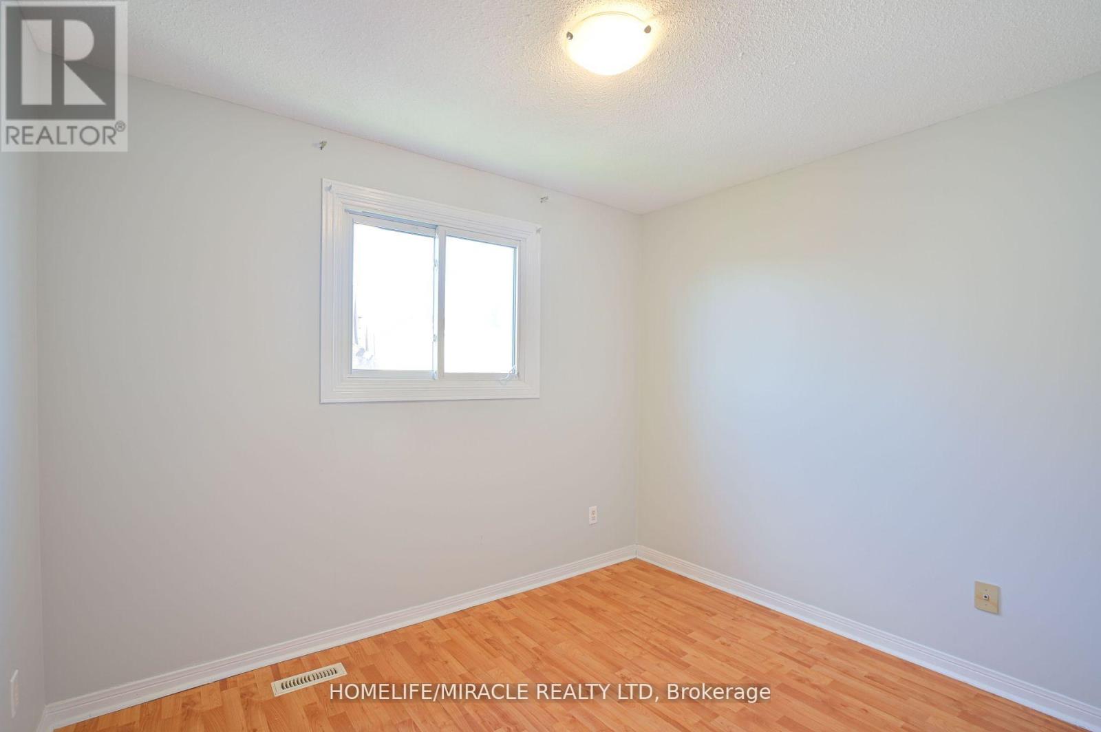 28 Peterson Court N, Brampton, Ontario  L6Z 1K6 - Photo 25 - W12141860