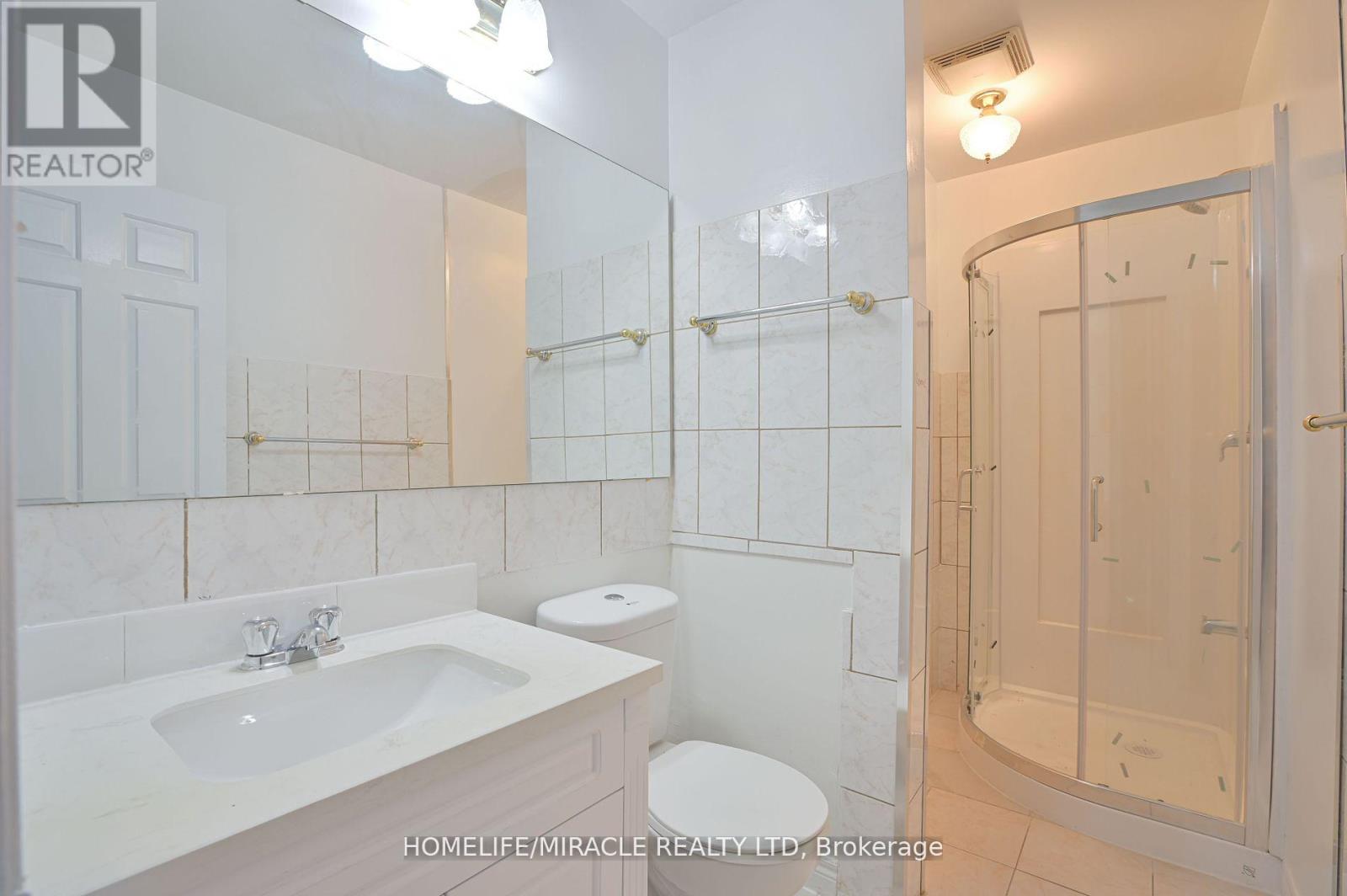 28 Peterson Court N, Brampton, Ontario  L6Z 1K6 - Photo 26 - W12141860