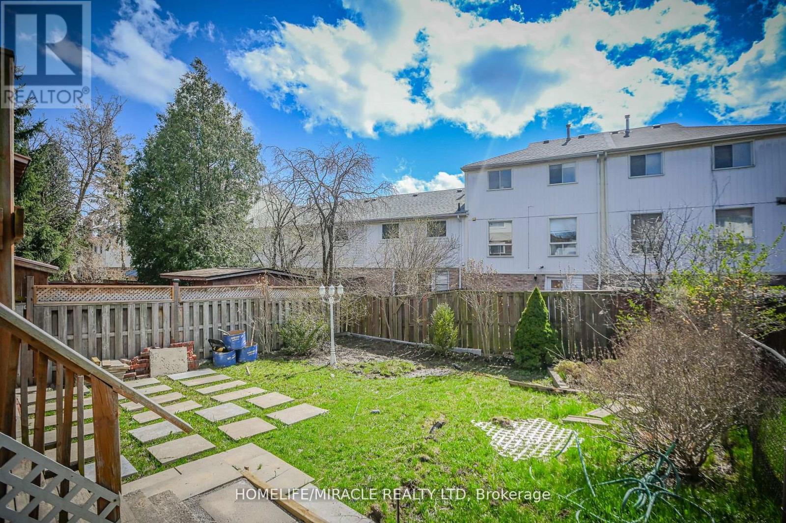 28 Peterson Court N, Brampton, Ontario  L6Z 1K6 - Photo 37 - W12141860